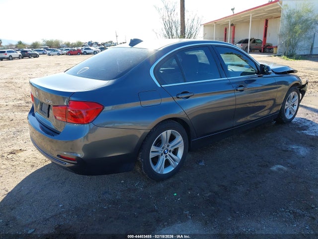 2018 BMW 330I WBA8B9G54JNU57303 Photo 3