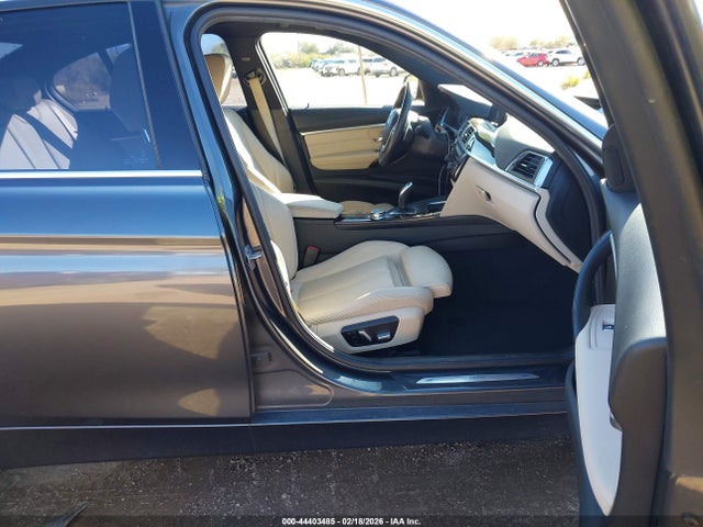 2018 BMW 330I WBA8B9G54JNU57303 Photo 4