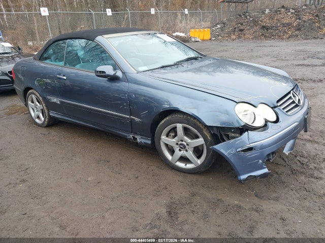 2005 MERCEDES-BENZ CLK 500 WDBTK75J25F157419