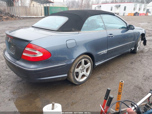 2005 MERCEDES-BENZ CLK 500 WDBTK75J25F157419 Photo 3