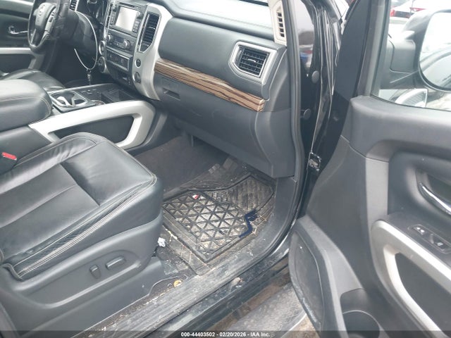 1N6AA1E54HN507099 Nissan Titan Sl