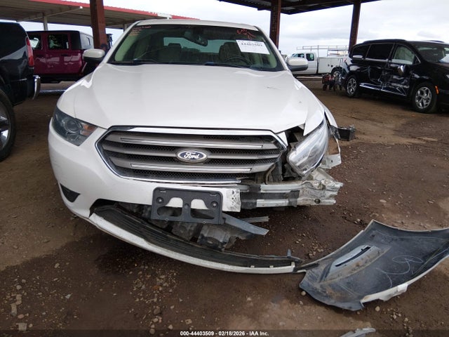 1FAHP2H8XFG207652 Ford TAURUS SEL