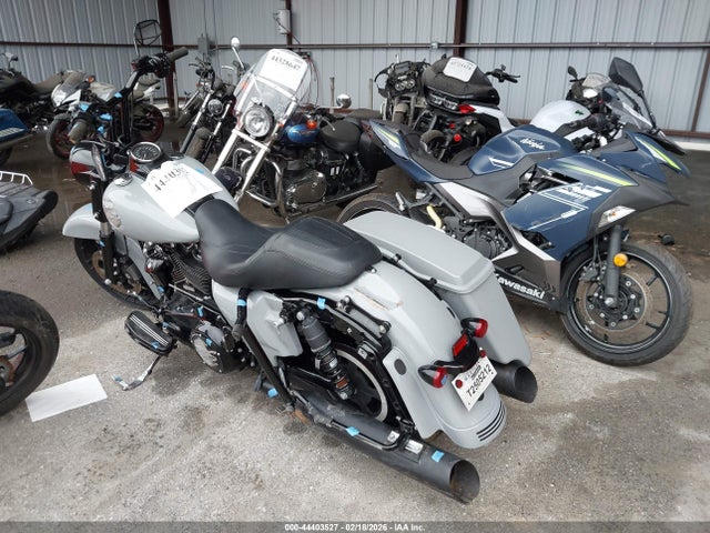 1HD1KVP14SB641412 Harley-Davidson FLHRXS