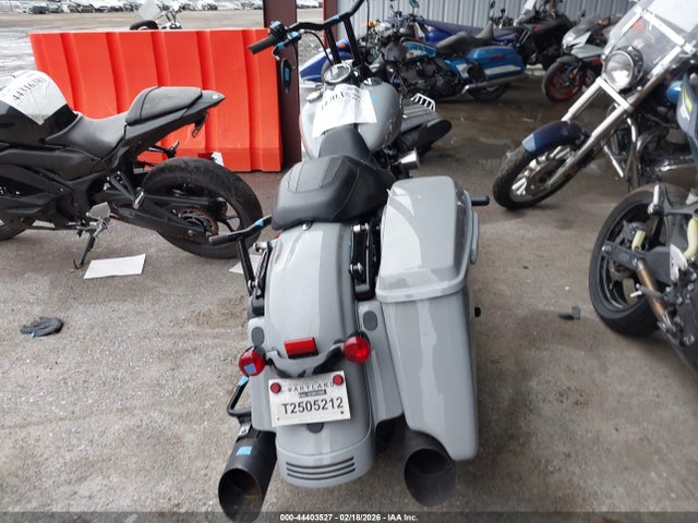 1HD1KVP14SB641412 Harley-Davidson FLHRXS