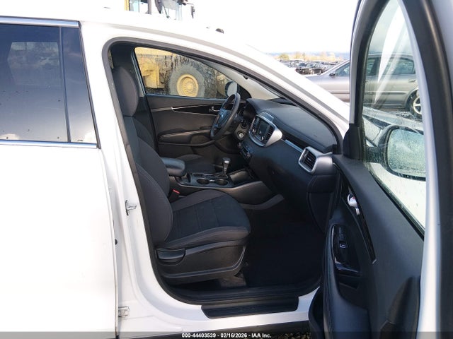 5XYPGDA58KG454778 KIA Sorento 3.3l Lx