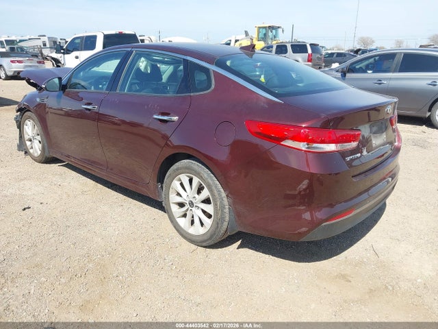 2017 KIA OPTIMA 5XXGU4L37HG156952 Photo 2