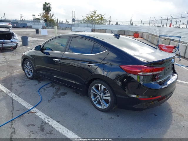 KMHD84LFXHU332870 Hyundai Elantra Limited