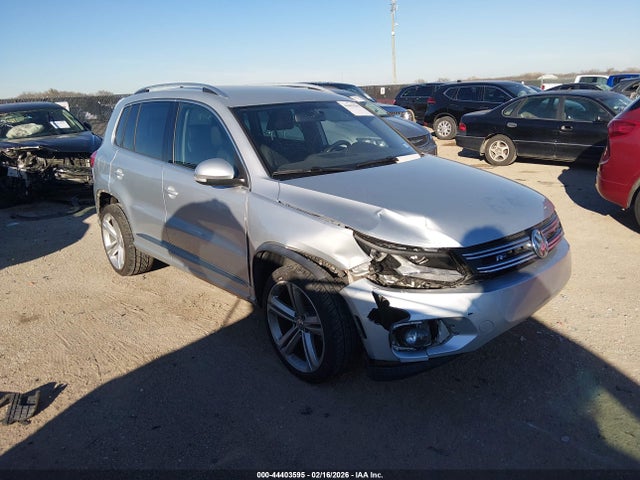 2016 VOLKSWAGEN TIGUAN WVGAV7AX7GW064226