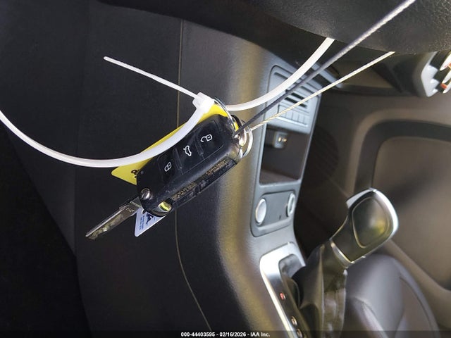 2016 VOLKSWAGEN TIGUAN WVGAV7AX7GW064226 Photo 10