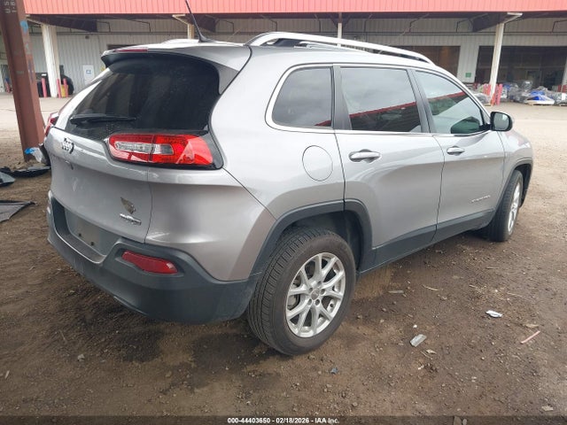 1C4PJLCB2HW667428 Jeep Cherokee Latitude Fwd