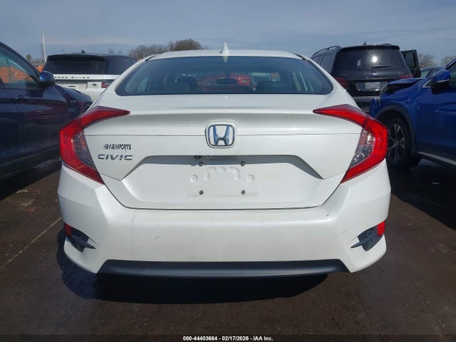 44403664 :رقم المزاد ، 19XFC2F79JE034335 vin ، 2018 Honda Civic Ex مزاد بيع