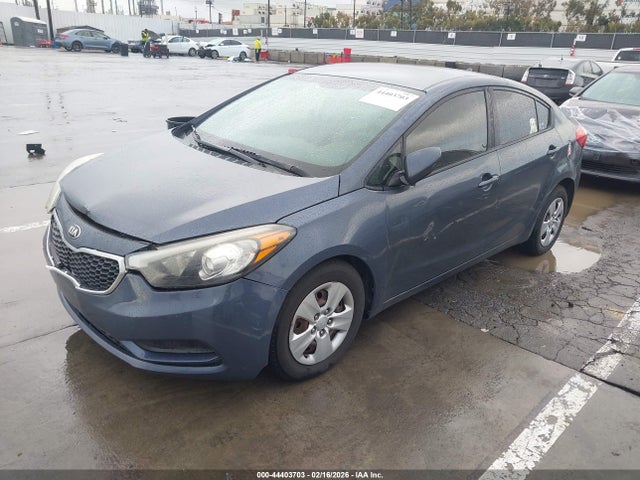 KIA FORTE LX 2016 KNAFK4A66G5586339 Image 2