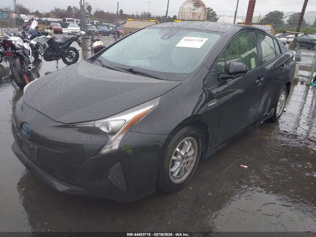 JTDKBRFU0J3082846 Toyota Prius One