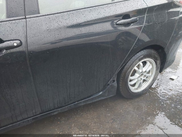 JTDKBRFU0J3082846 Toyota Prius One