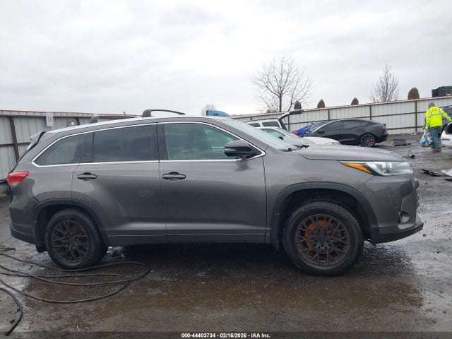 5TDDZRFH4HS466421 Toyota Highlander Limited Platinum