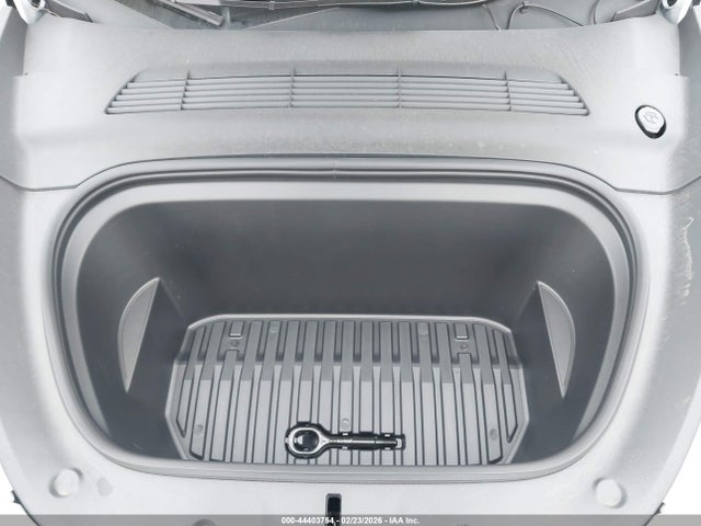 2025 TESLA MODEL Y 7SAYGDEE8SA351849 Photo 9