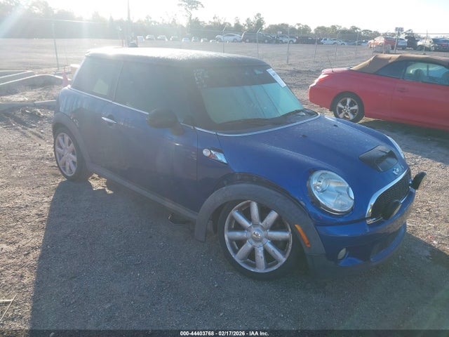 2008 MINI COOPER S WMWMF73598TT87056 Photo 0