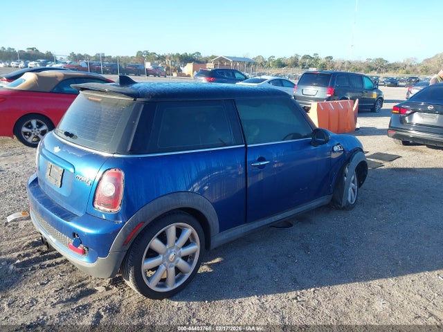 2008 MINI COOPER S WMWMF73598TT87056 Photo 3