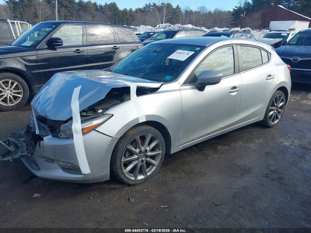 3MZBN1L38JM232654 Mazda Mazda3 Touring