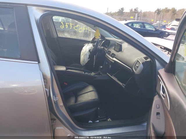 3MZBN1L38JM232654 Mazda Mazda3 Touring