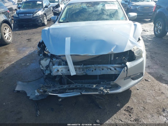 3MZBN1L38JM232654 Mazda Mazda3 Touring