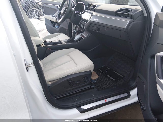 2025 Audi Q3 Premium 45 Tfsi S Line Quattro Tiptronic მანქანა იყიდება აუქციონზე, vin: WA1EEDF35S1097364, აუქციონის ნომერი: 44403783