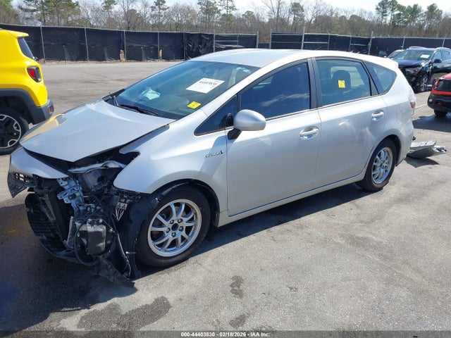 2015 Toyota Prius V Three მანქანა იყიდება აუქციონზე, vin: JTDZN3EU0FJ022119, აუქციონის ნომერი: 44403830