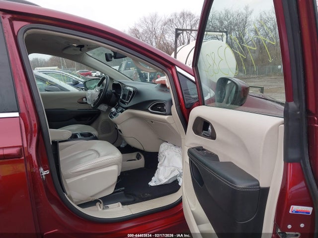2021 CHRYSLER VOYAGER 2C4RC1DG3MR542376 Photo 4