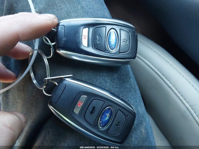 Продажа на аукционе авто 2020 Subaru Legacy Limited, vin: 4S3BWAN60L3023050, номер лота: 44403838