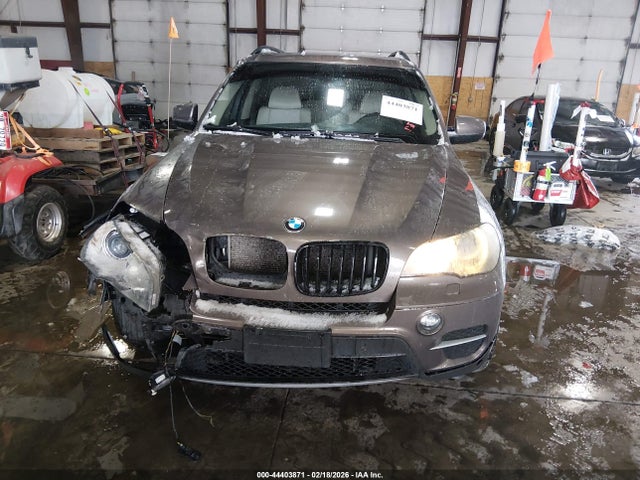 Продажа на аукционе авто 2011 Bmw X5 Xdrive35i/xdrive35i Premium/xdrive35i Sport Activity, vin: 5UXZV4C57BL400841, номер лота: 44403871