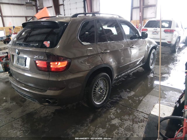 2011 BMW X5 5UXZV4C57BL400841 Photo 3