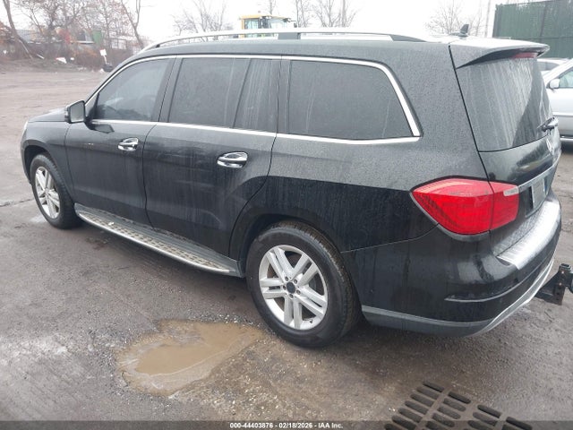 2015 MERCEDES-BENZ GL 350 BLUETEC 4JGDF2EE2FA496501 Photo 2