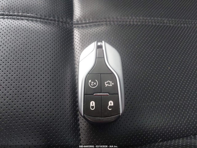 2022 MASERATI LEVANTE ZN661XUA7NX387632 Photo 10