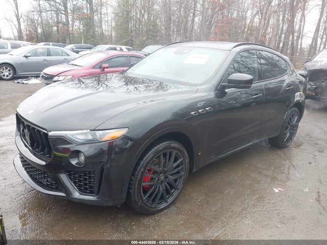 2022 MASERATI LEVANTE ZN661XUA7NX387632 Photo 1
