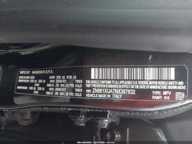 2022 MASERATI LEVANTE ZN661XUA7NX387632 Photo 8