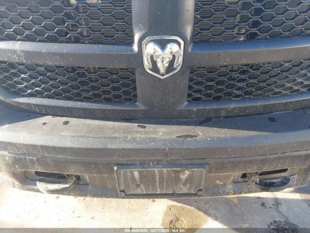 RAM 1500 Ssv 4x4 5'7 Box 2018 1C6RR7XT5JS319025 Image 12