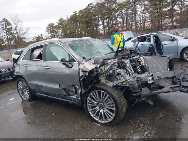 2024 CADILLAC XT4 1GYFZDR42RF215932 Photo 0
