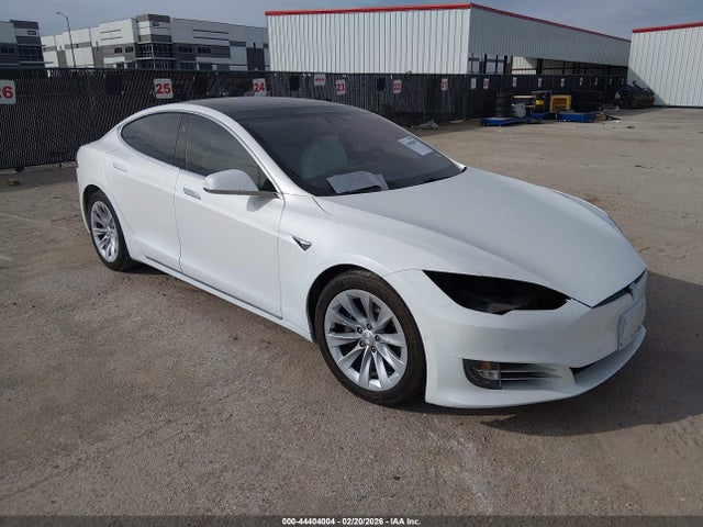 2017 TESLA MODEL S 5YJSA1E22HF186983 Photo 0