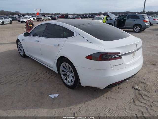 2017 TESLA MODEL S 5YJSA1E22HF186983 Photo 2