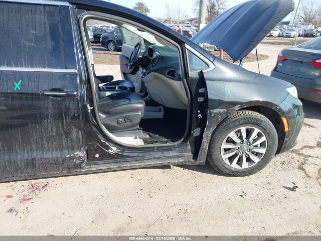 44404014 :رقم المزاد ، 2C4RC1L77MR536078 vin ، 2021 Chrysler Pacifica Hybrid Touring L مزاد بيع