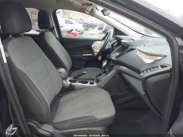 1FMCU0GX3GUC59942 Ford ESCAPE SE