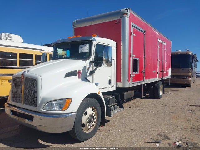 44404032 :رقم المزاد ، 2NKHHM6X4FM460828 vin ، 2015 Kenworth Construction T270 مزاد بيع