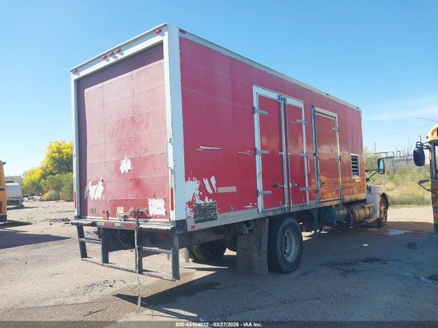 44404032 :رقم المزاد ، 2NKHHM6X4FM460828 vin ، 2015 Kenworth Construction T270 مزاد بيع