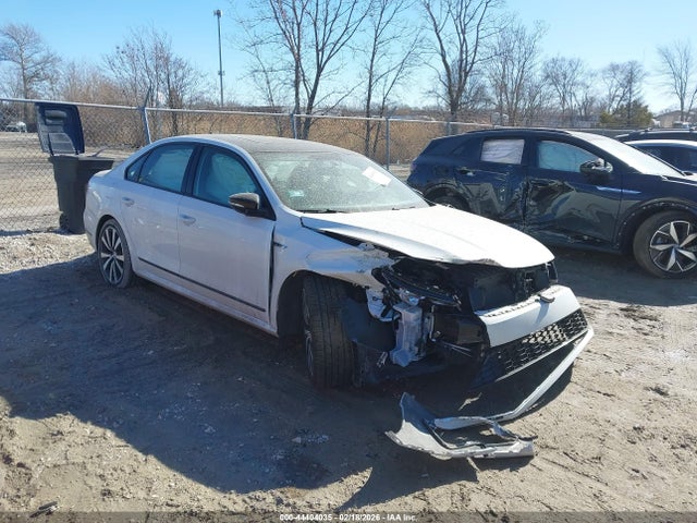 2018 VOLKSWAGEN PASSAT 1VWJM7A34JC039455