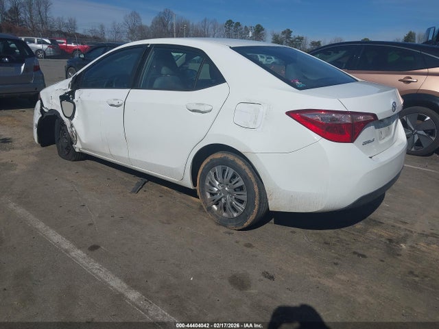 44404042 :رقم المزاد ، 5YFBURHEXJP835077 vin ، 2018 Toyota Corolla L مزاد بيع