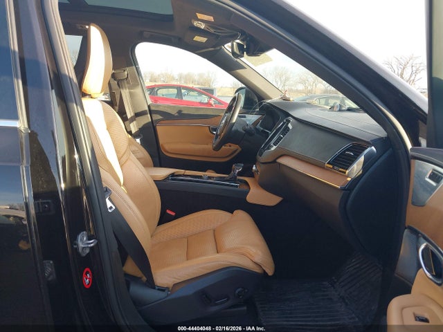 2016 VOLVO XC90 YV4A22PN6G1003014 Photo 4