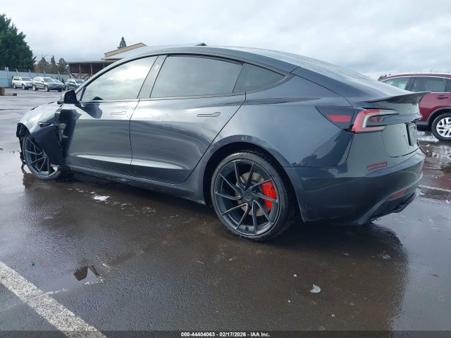 2025 TESLA MODEL 3 5YJ3E1ET1SF972833 Photo 2