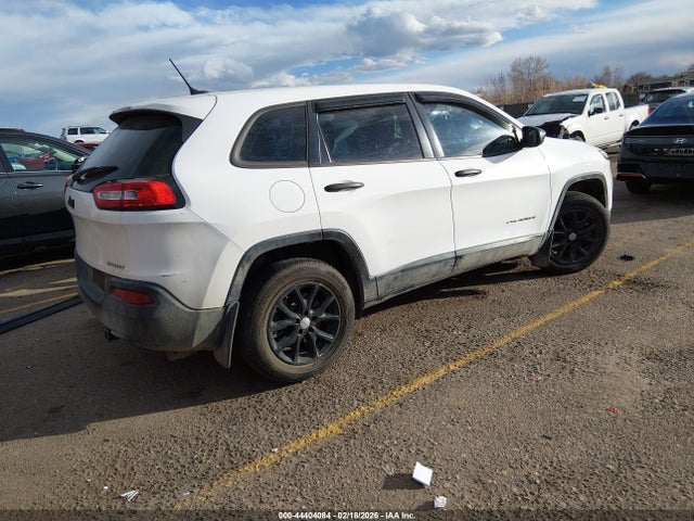 44404084 :رقم المزاد ، 1C4PJMAB4HD230857 vin ، 2017 Jeep Cherokee Sport مزاد بيع
