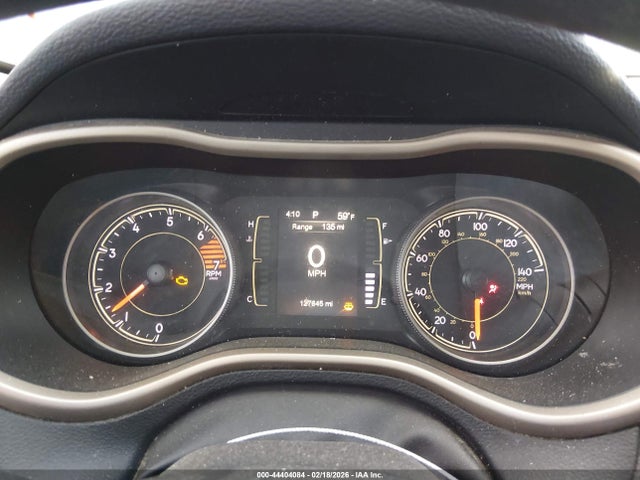 44404084 :رقم المزاد ، 1C4PJMAB4HD230857 vin ، 2017 Jeep Cherokee Sport مزاد بيع