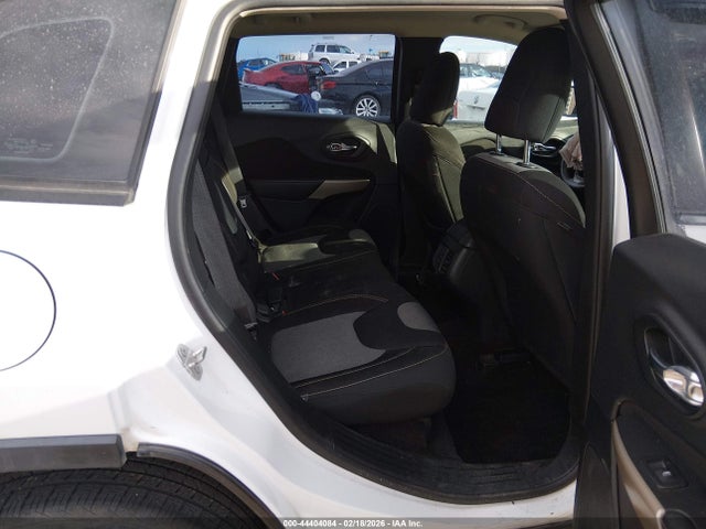 44404084 :رقم المزاد ، 1C4PJMAB4HD230857 vin ، 2017 Jeep Cherokee Sport مزاد بيع